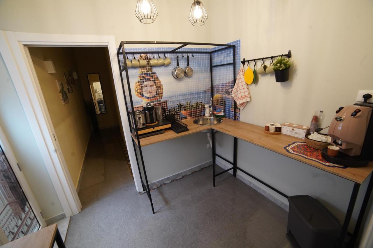 Bed and Breakfast Domus Maqueda Palermo Exterior foto